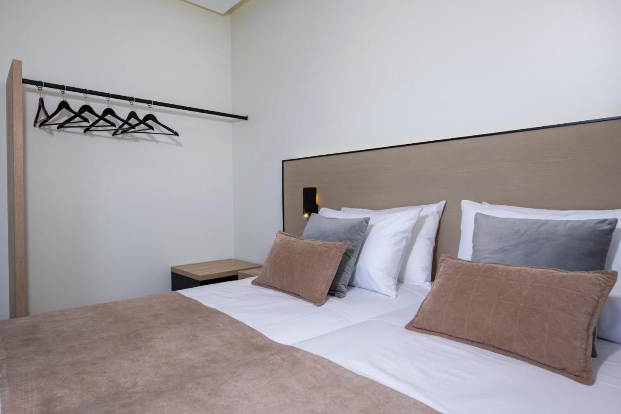 Varouxakis Hotel Platanés エクステリア 写真