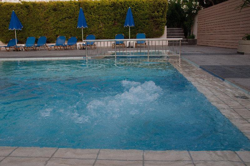 Varouxakis Hotel Platanés エクステリア 写真